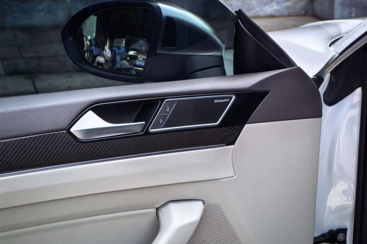 Used Volkswagen FAW-Volkswagen CC 2019 380TSI Yeyan Edition China V Standard Interior 3