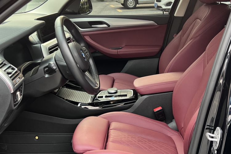 Used BMW iX3 2024 Leading Type Interior 4