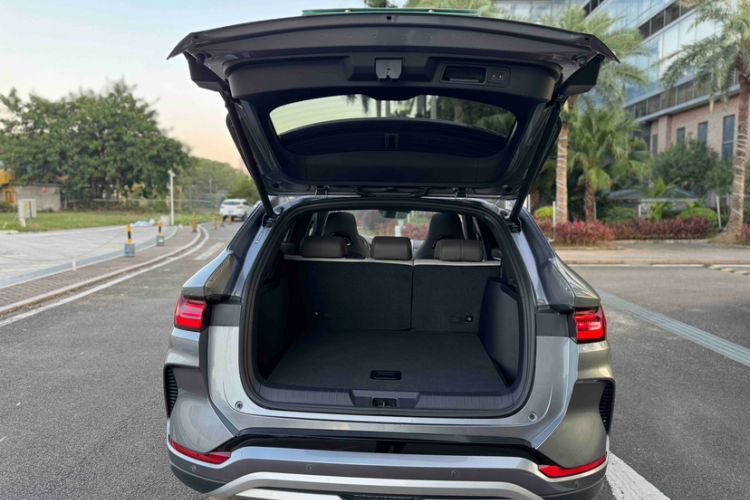 Used BYD Song PLUS New Energy 2025 DM-i Smart Drive 112KM Prestige Model
