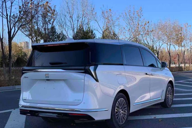 Used Buick GL8 New Energy 2024 Lu Zun Smart Edition 7-Seater
