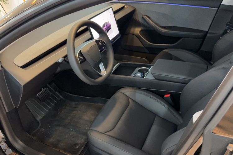 Used Tesla Model 3 2025 Model Revised Rear-Wheel-Drive Version Interior 3