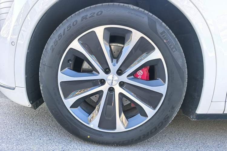 Used Hima Luxeed R7 2024 All-Electric 736 km Ultra
