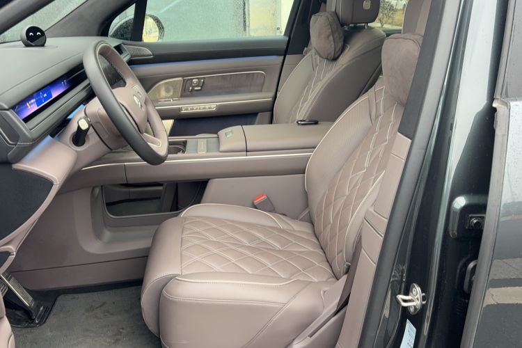 Used Nio ES8 2026 Model 7-seat Executive Luxury Edition
