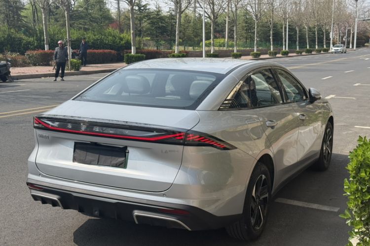 Used Geely Galaxy L6 2025 EM-i 140km Starship Edition Exterior 8