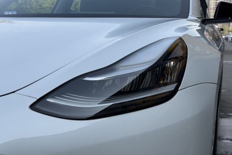 Used Tesla Model 3 2019 Long-Range Rear-Wheel-Drive Version Exterior 10