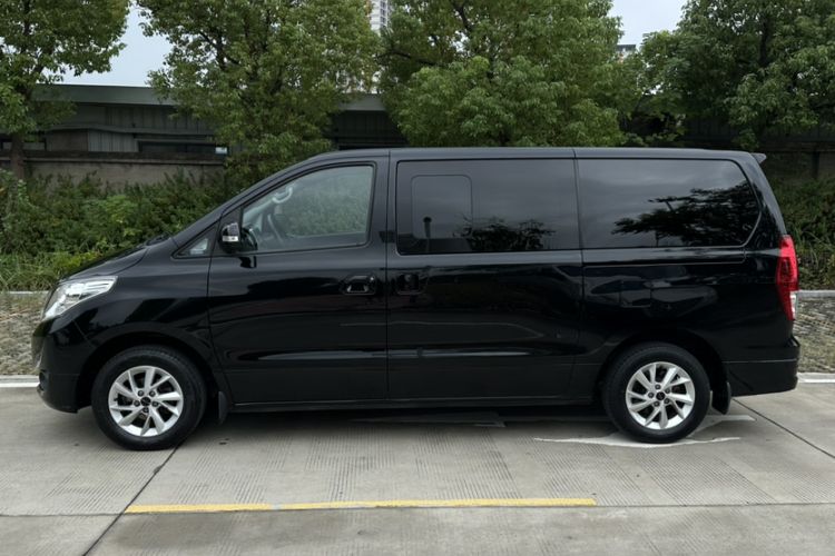 Used FORTHING Lingzhi PLUS 2021 2.0L Manual Luxury 7-Seater