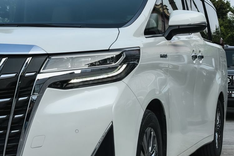 Used Toyota Alphard 2019 Dual-Engine 2.5L Prestige Edition

