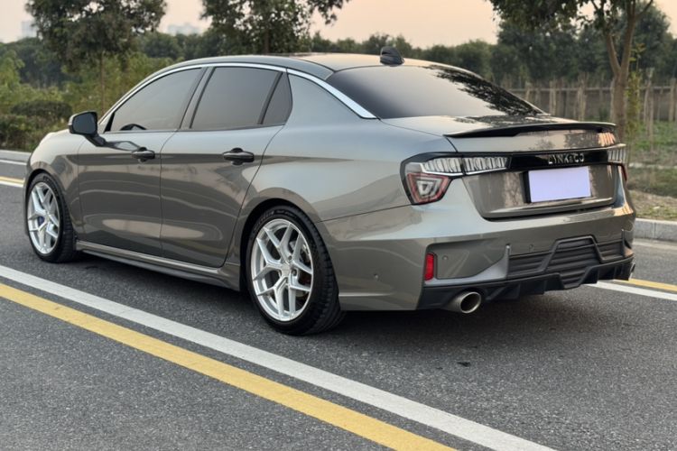 Used Lynk & Co 03 2022 2.0TD DCT JingPro
