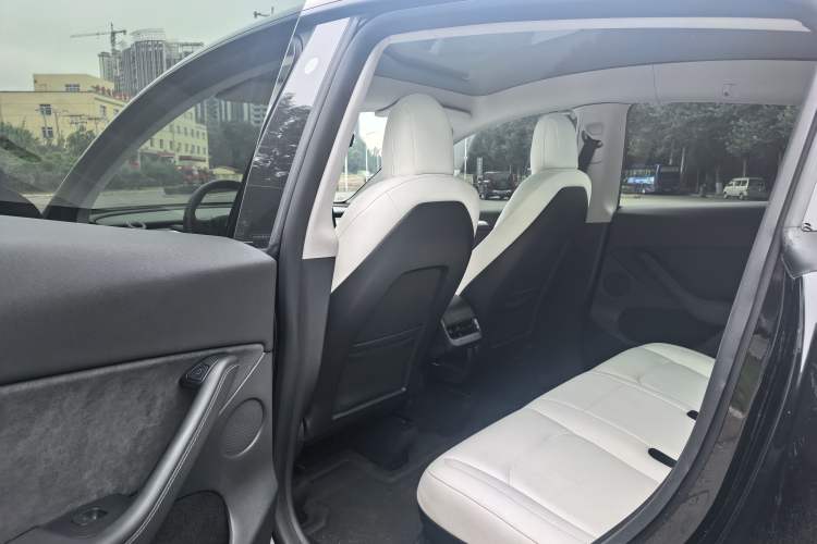 Used Tesla Model Y 2021 Standard Range Rear-Wheel Drive Version