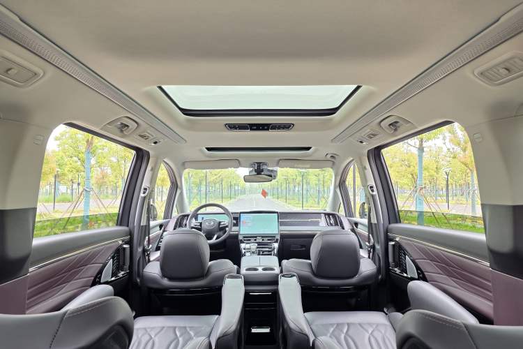 Used GAC Trumpchi M8 2024 Master Series Super Hybrid Edition Headliner