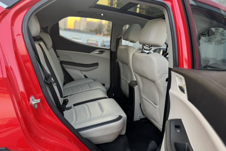 Used BYD Yuan Pro 2021 401 km Deluxe Version Interior 3