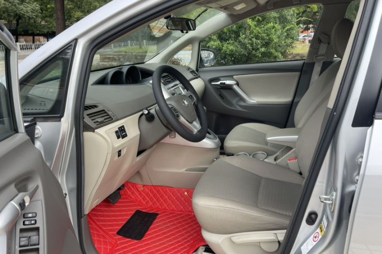 Used Toyota Verso 2014 Starlight 180E CVT Elite Edition