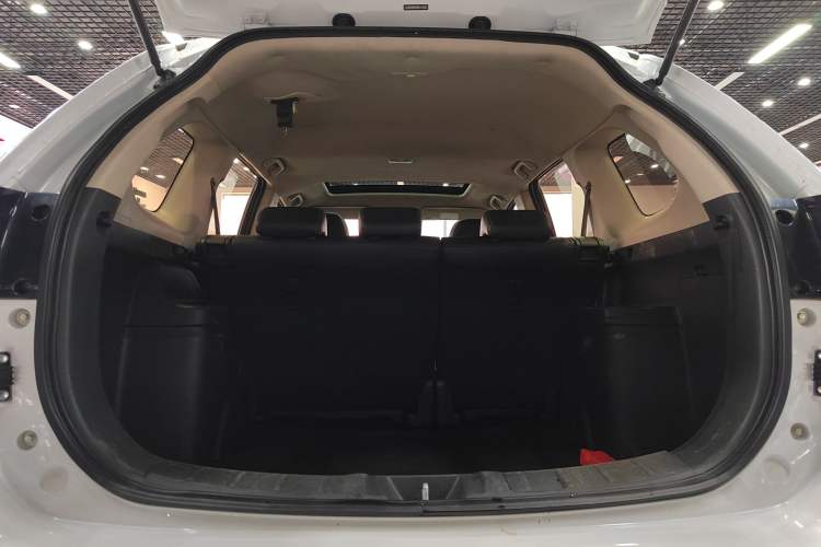 Used Mitsubishi Outlander 2017 2.0L Two-Wheel Drive Glory Edition 5 Seats