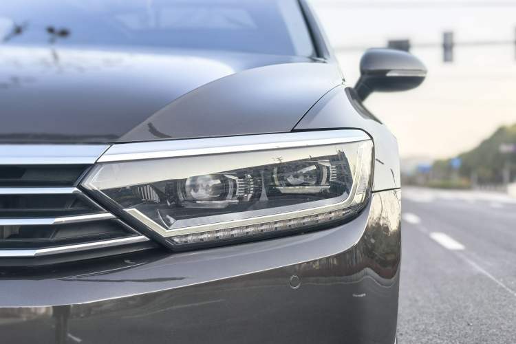 Used Volkswagen Variant 2017 380TSI Two-Wheel Drive Comfort Edition
