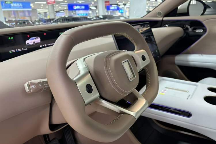 Used Avatr 07 2026 Max+ Range-Extended Version 52.01kWh
