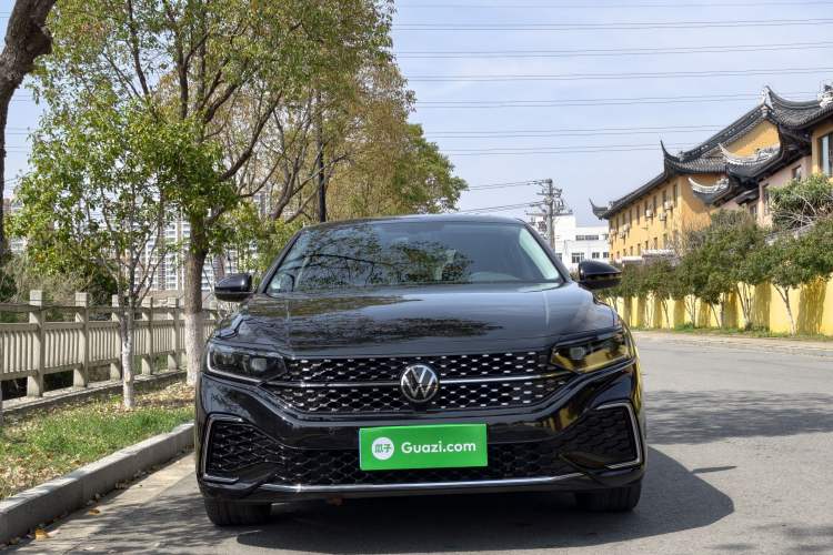 Used Volkswagen Passat 2024 330TSI Starry Elite Edition
