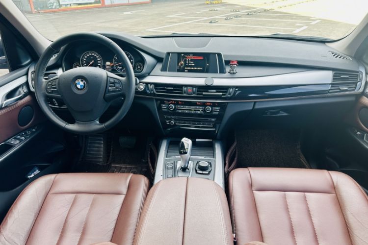 Used BMW X5 2016 xDrive35i parallel import
