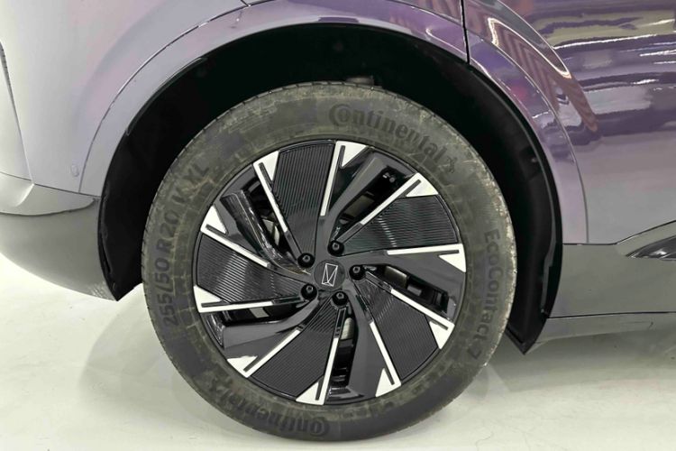 Used Avatr 07 2024 Pro+ All-Electric Version Exterior 2