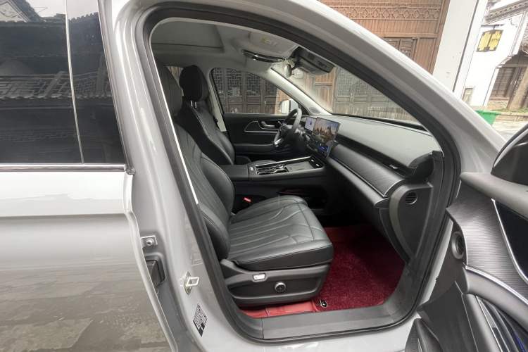 Used Chery Fengyun T9 2024 120 Long-Range Luxury Version 5 Seats Lithium Iron Phosphate