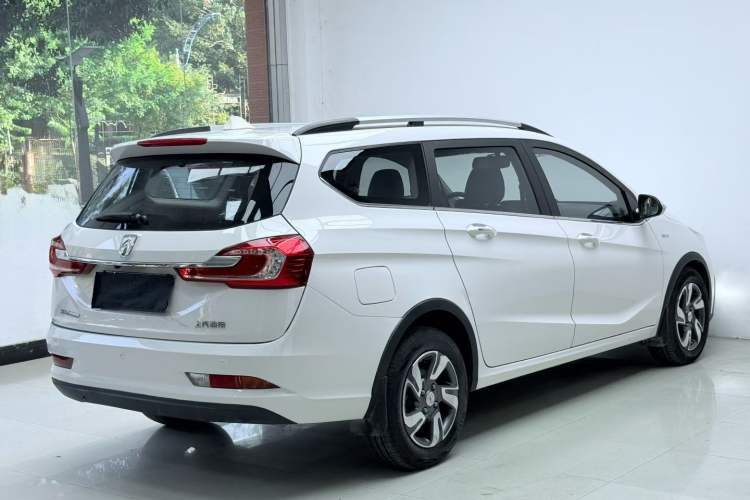 Used Baojun 310W 2018 1.5L Automatic Luxury Version China V Exterior 3