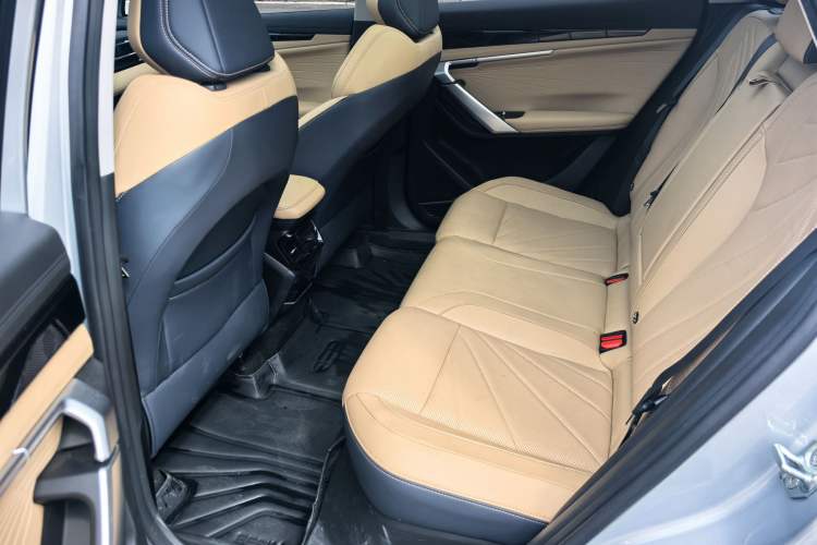 Used Geely Auto FX11 2023 1.5TD DCT Prestige Edition Interior 6