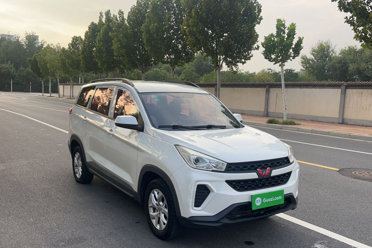 Used Wuling Hongguang S3 2019 1.5L Manual Standard Version China VI Standard