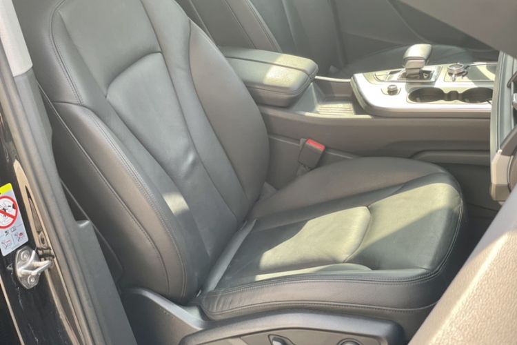 Used Audi Q7 2019 45 TFSI Comfort Model