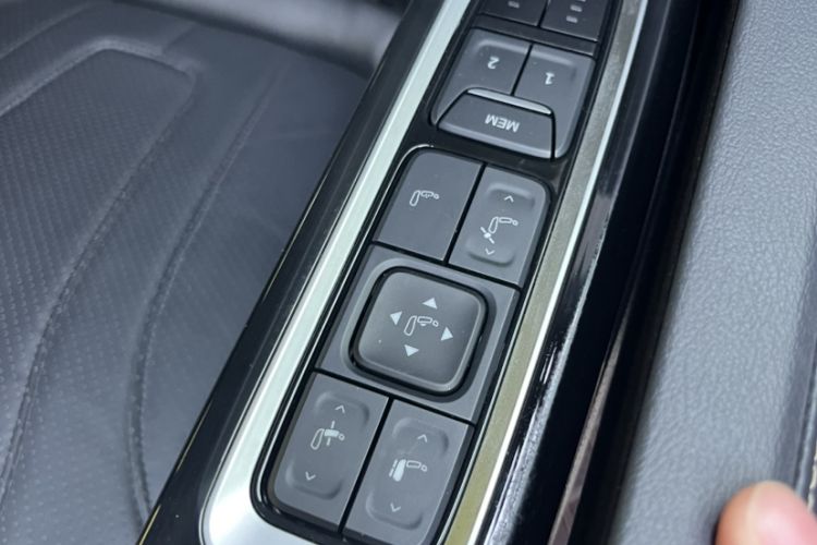 Used SAIC MAXUS G20 2019 First Edition 2.0T Automatic ZhiZun Version China V Standard