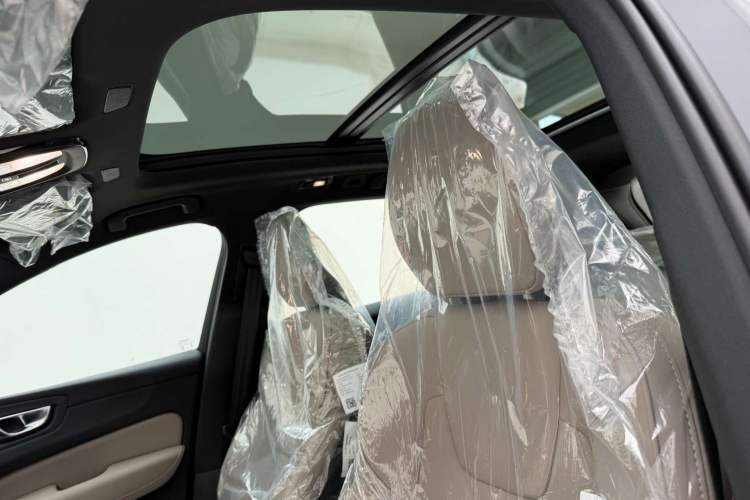 Used Volvo XC60 2026 B5 4x4 Smart Luxury Edition
