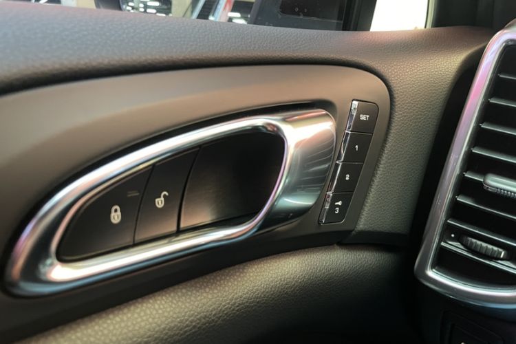 Used Porsche Cayenne 2011 Cayenne 3.0T