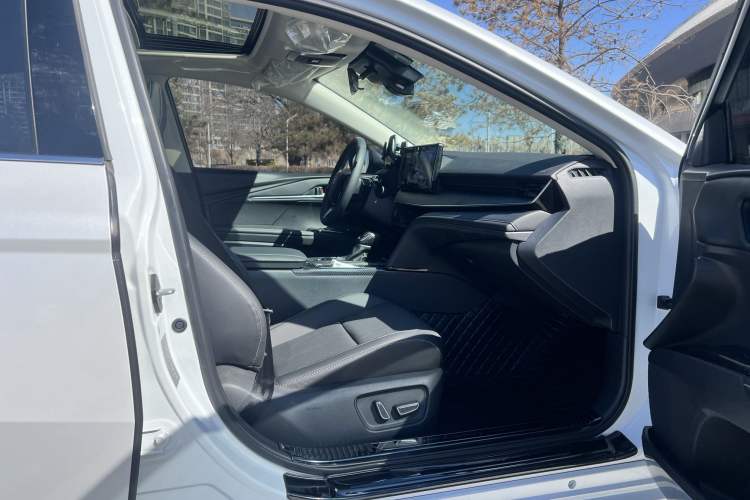 Used Toyota Camry 2024 2.0 GVP Luxury Edition Interior 3