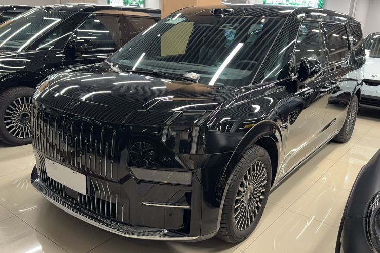 Used Zeekr 009 2024 7-Seater Aisle Version 108 kWh