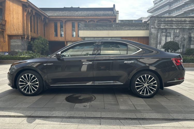 Used Skoda Superb 2016 TSI330 DSG Smart Drive Edition