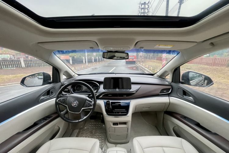 Used Buick GL8 2021 Land Cruiser Executive Class 652T Luxury Model