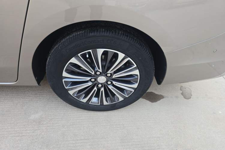 Used Buick GL8 2022 ES Land Cruiser 653T Luxury Model