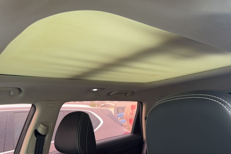 Used Geely Auto Emgrand X7 Sport 2018 1.8TD Automatic Two-Wheel Drive Smart Connect 4G Internet Edition
