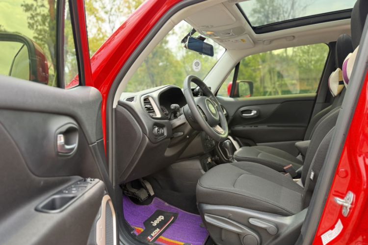 Used Jeep Renegade 2018 Connected Large Screen Version 180T Automatic High-Energy Edition