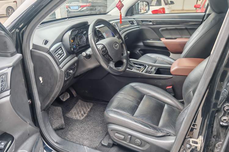 Used GAC Trumpchi GS7 2017 320T Two-Wheel-Drive Luxury Smart Connectivity Model