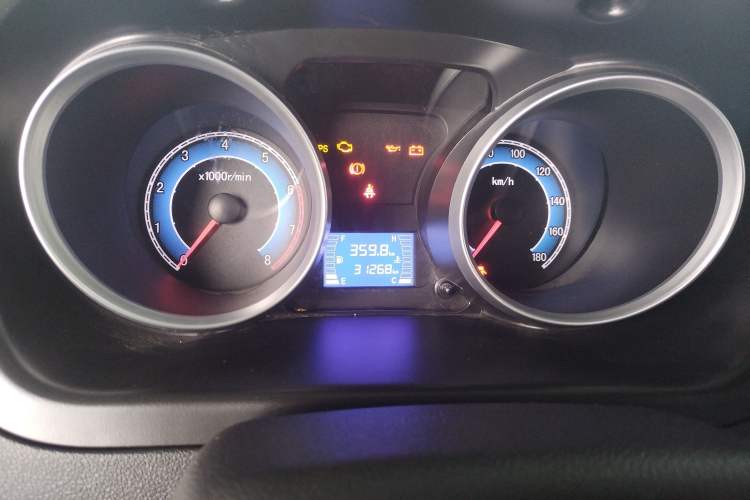 Used Chana Ruixing M60 2020 1.5L Base Version China VI Standard 2-Seater Van with DAM15KR Engine
