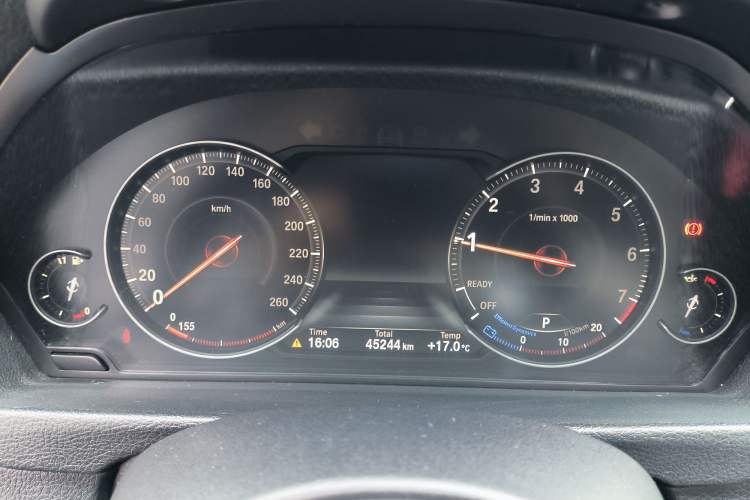 Used BMW 3 Series 2019 320Li M Sport Package Odometer Close Up