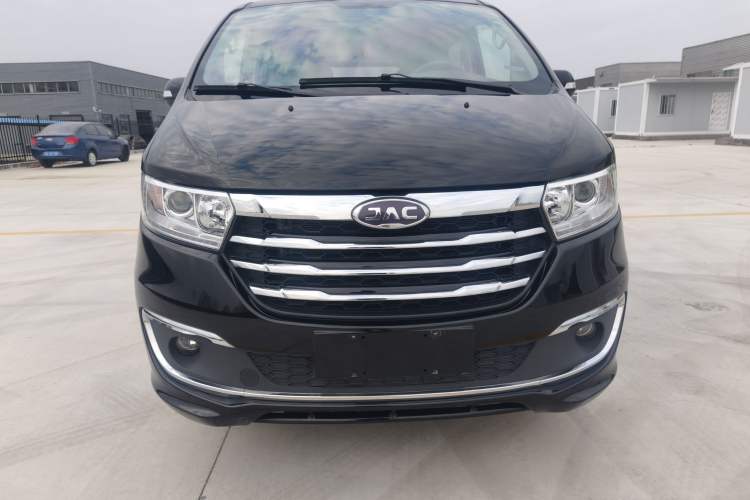 Used JAC Refine M3 2022 1.8L 7-seat Standard Edition
