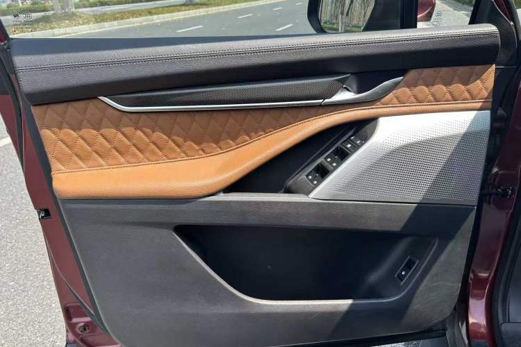 Used SAIC MAXUS D90 2017 2.0T Automatic All-Wheel Drive Sirius Interior 6