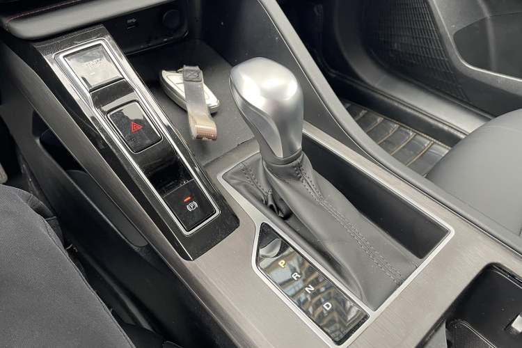 Used Roewe i5 2023 1.5L CVT Luxury Edition