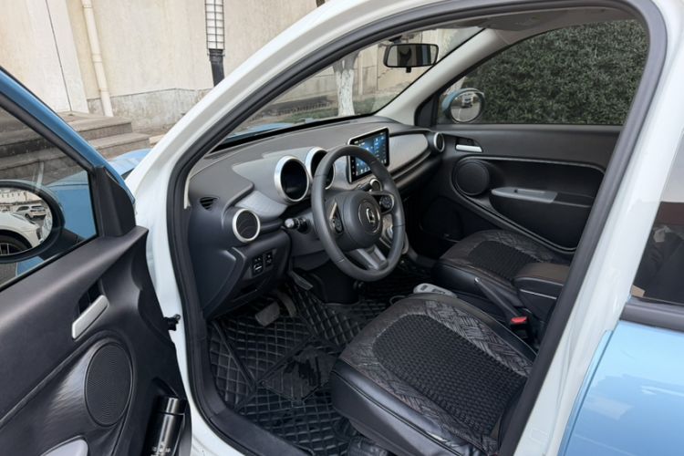 Used ORA Black Cat 2021 301 km Basic Version
