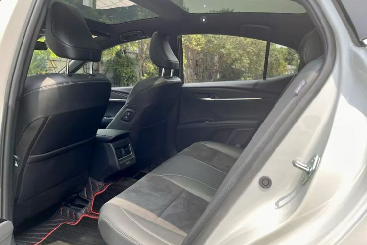 Used Toyota Camry 2024 2.0S Sport Edition
