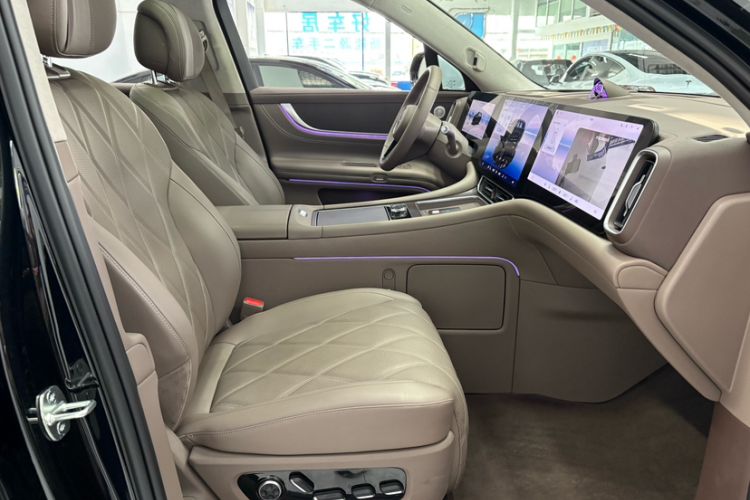 Used Hima AITO M9 2025 Extended-Range Ultra Version 52 kWh 6-Seater Interior 5