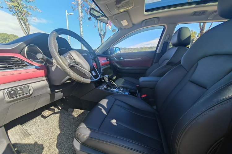 Used Haval H6 Coupe 2018 Red-Label 1.5T Automatic Two-Wheel Drive Luxury Model
