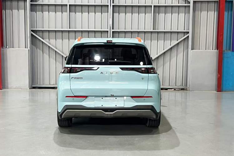 Used AION Y 2022 70 Tech Edition Lithium Iron Phosphate
