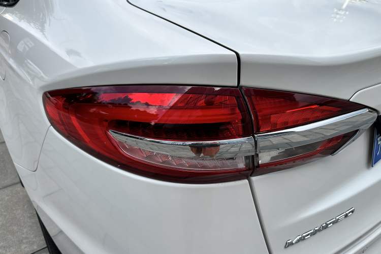 Used Ford Mondeo 2018 EcoBoost 180 SmartControl Luxury Model China V Standard