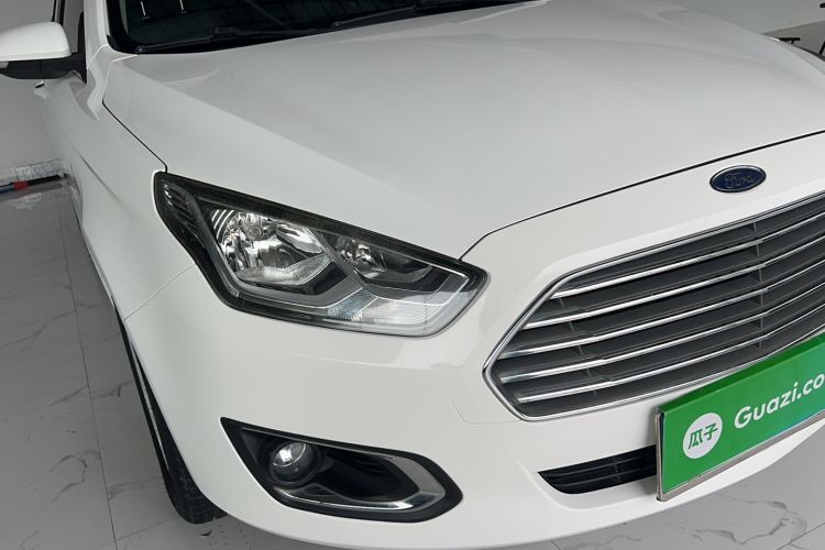 Used Ford Escort 2015 1.5L Automatic Fashion Model